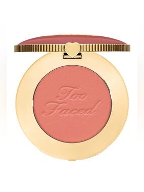 Too Faced Cloud Crush Blurring Powder Blush in shade Velvet Crush